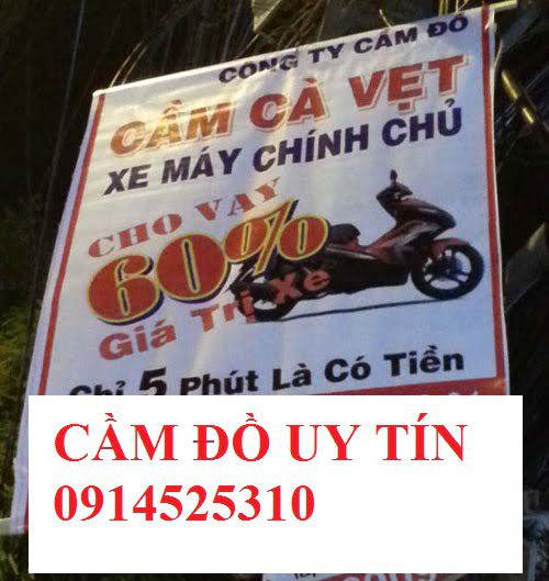 Dịch vụ cầm đồ online tại Hà Nội 2 treo băng zôn quảng cáo cầm đồ online