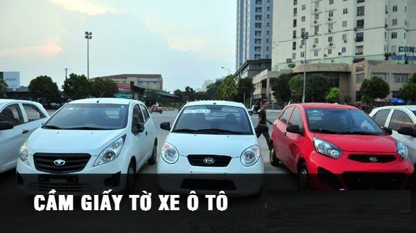 Cầm xe ô tô tại nhà