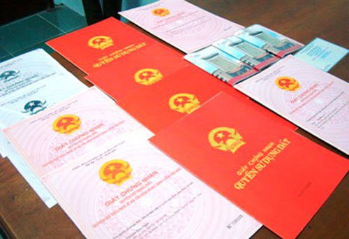 cầm sổ đỏ ở đâu